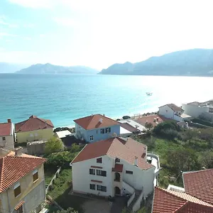 Irena , Baška Kroatien